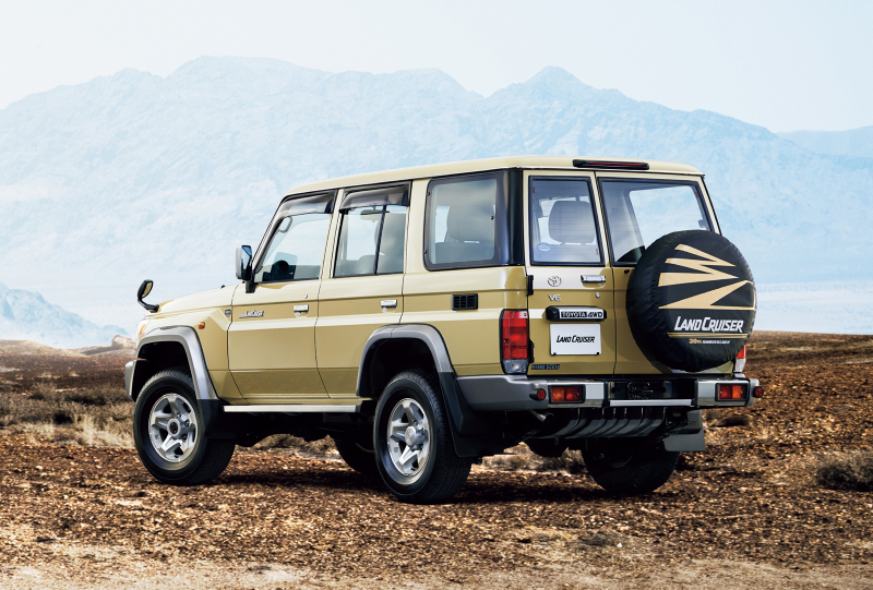 Illustration for article titled Toyota Is Re-Releasing The Land Cruiser 70 In All Its 1980s Glory